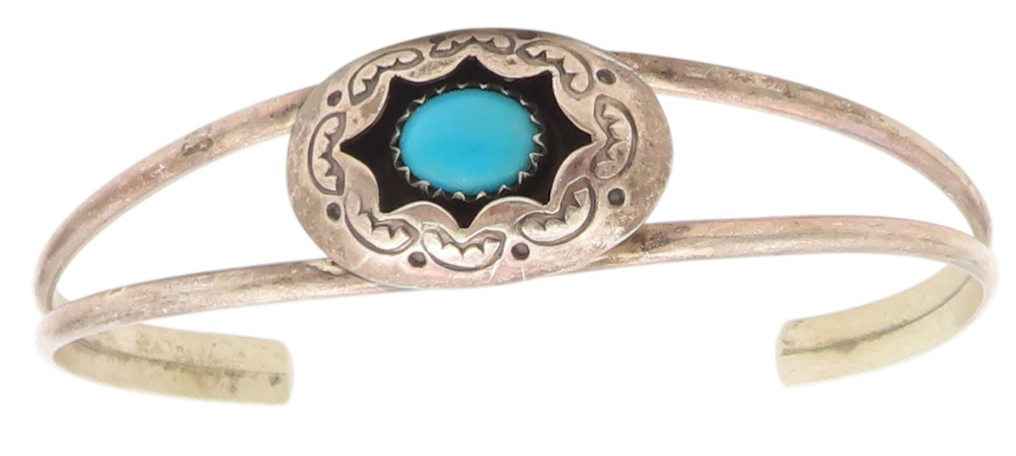 925 Sterling Silver Vintage Bracelet NAVAJO Blue Turquoise Etched Cuff  BT11994