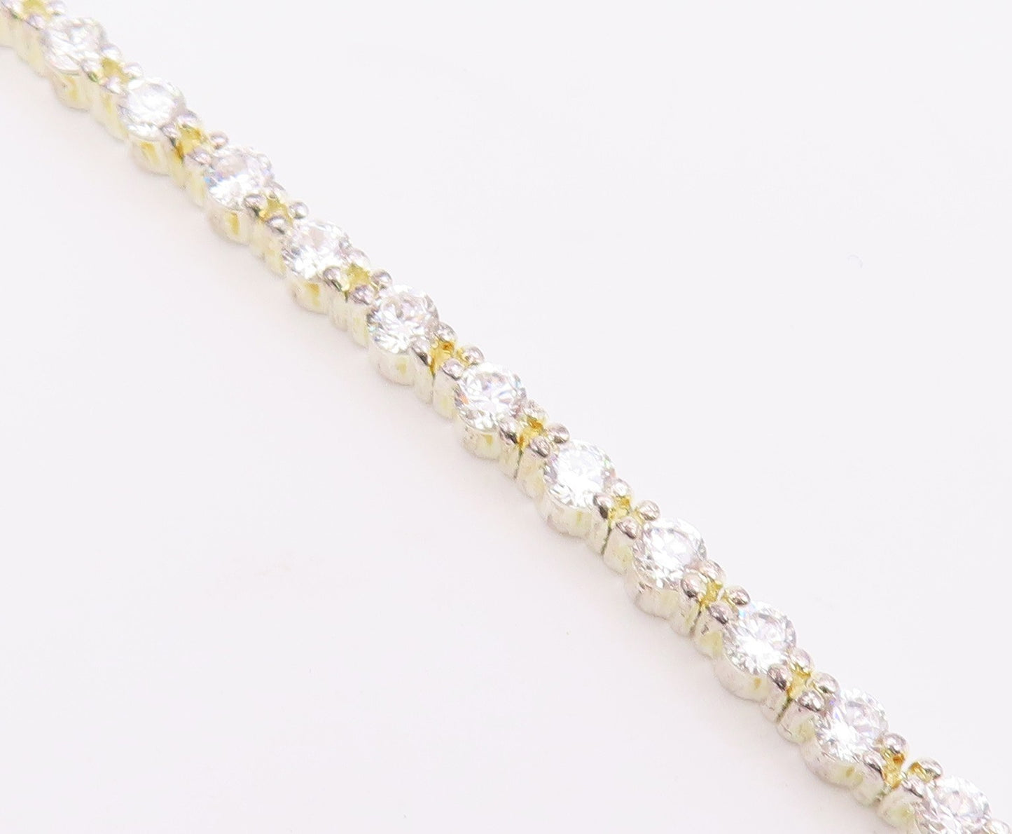 925 Sterling Silver  Shiny Round Cut Cubic Zirconia Tennis Bracelet  BT7369