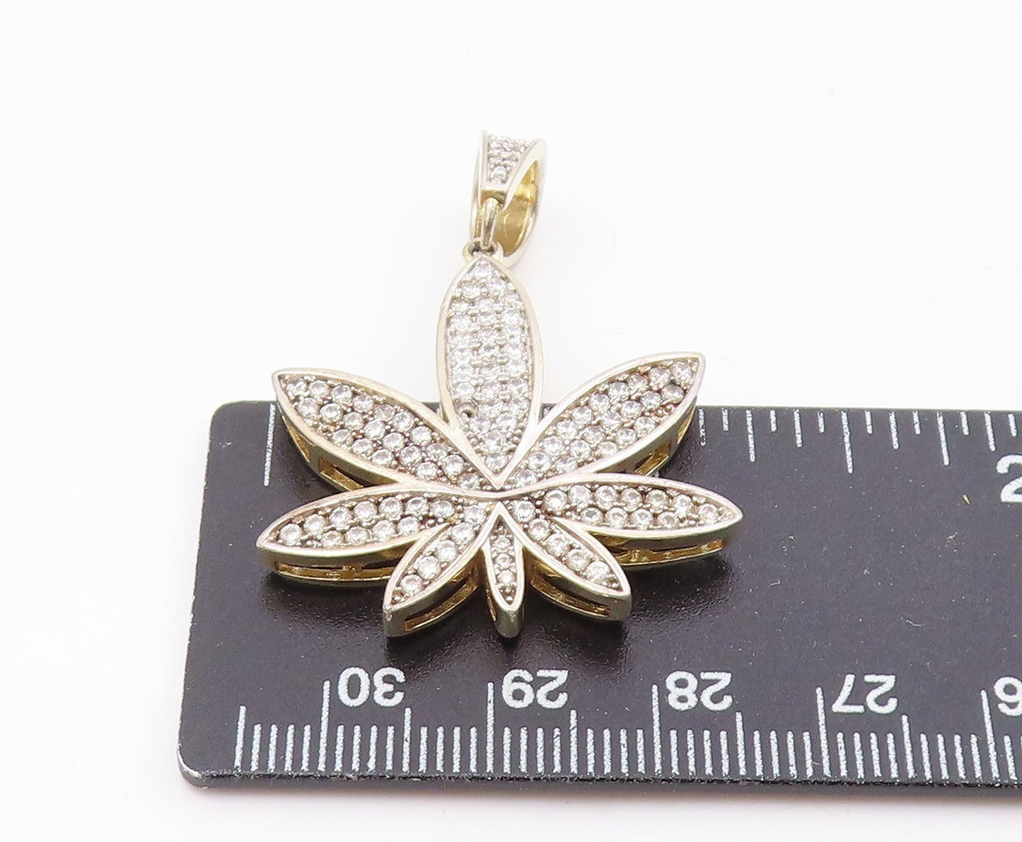 925 Sterling Silver  Sparkling Cubic Zirconia Encrusted Floral Pendant PT12548