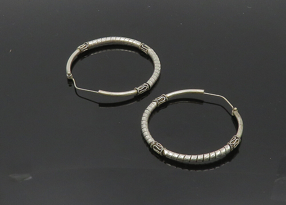925 Sterling Silver  Vintage Shiny Wrapped Swirl Hoop Earrings  EG10130