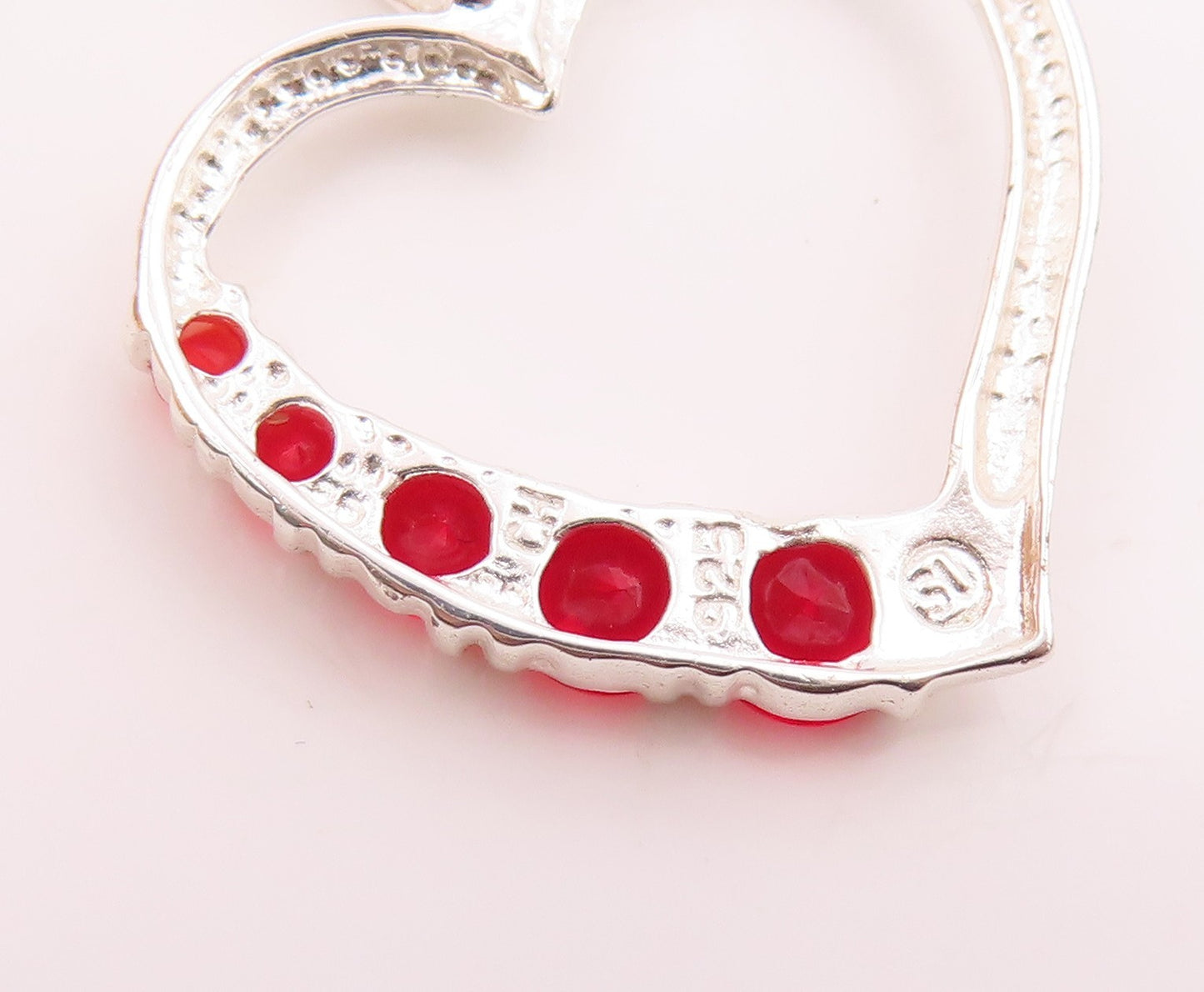 925 Sterling Silver  Vintage Red Stone Open Love Heart Shiny Pendant  PT18985