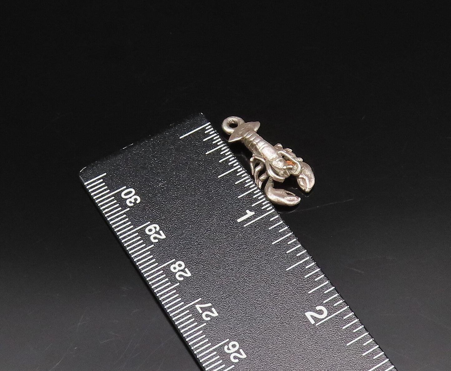 925 Sterling Silver  Vintage Minimalist Lobster Charm Pendant (MOVES)  PT21885