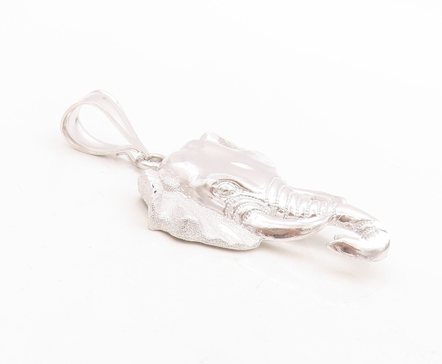 925 Sterling Silver Vintage Pendant Domed Carved Elephant Head  PT23884