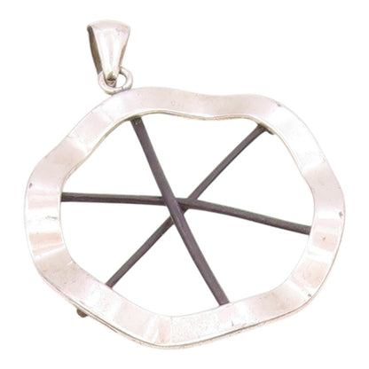 925 Sterling Silver  Vintage Leather Detail Wavy Open Circle Pendant  PT18658