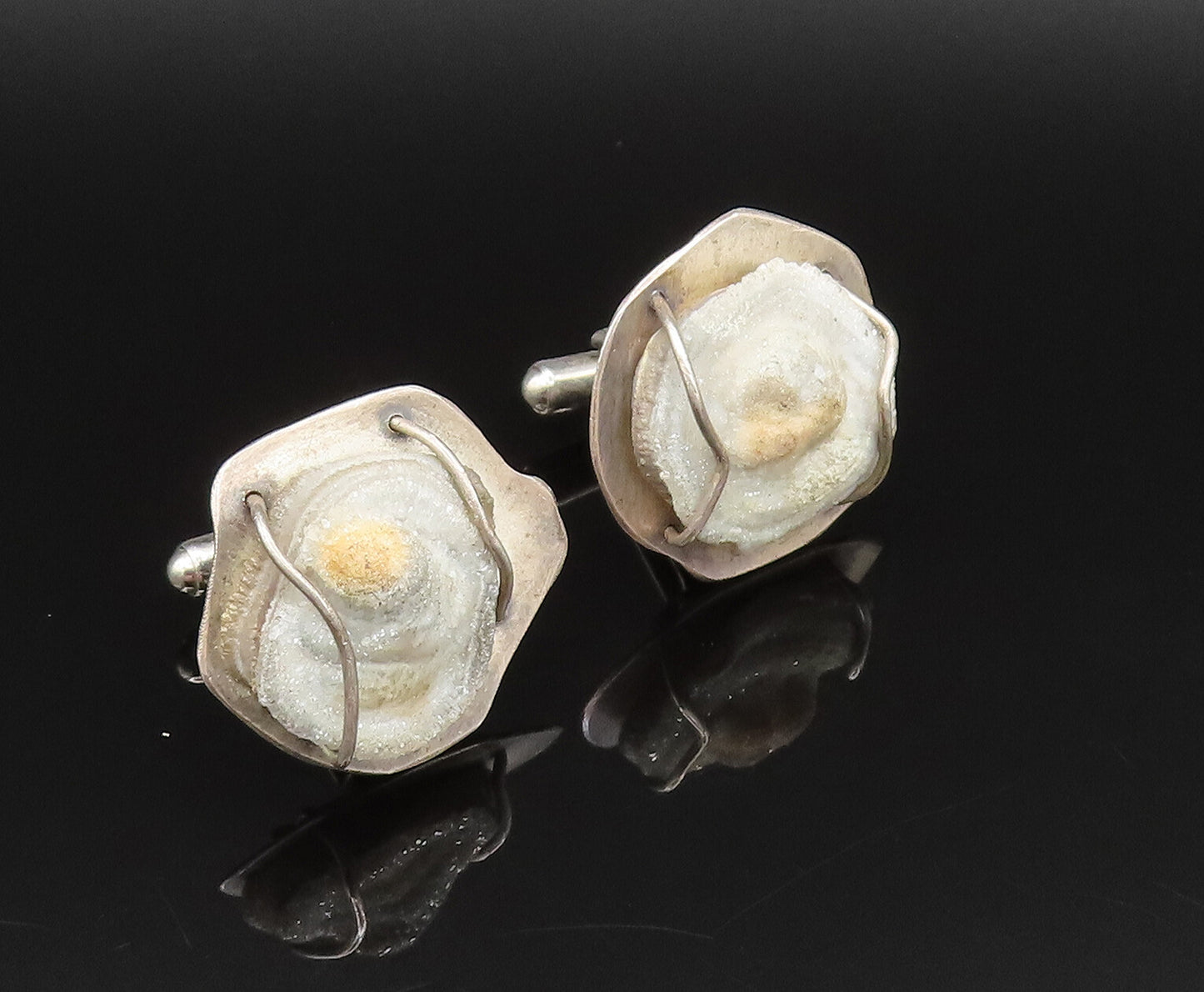 925 Sterling Silver  Vintage Carved Drusy Quartz Seashell Cufflinks  TR3353