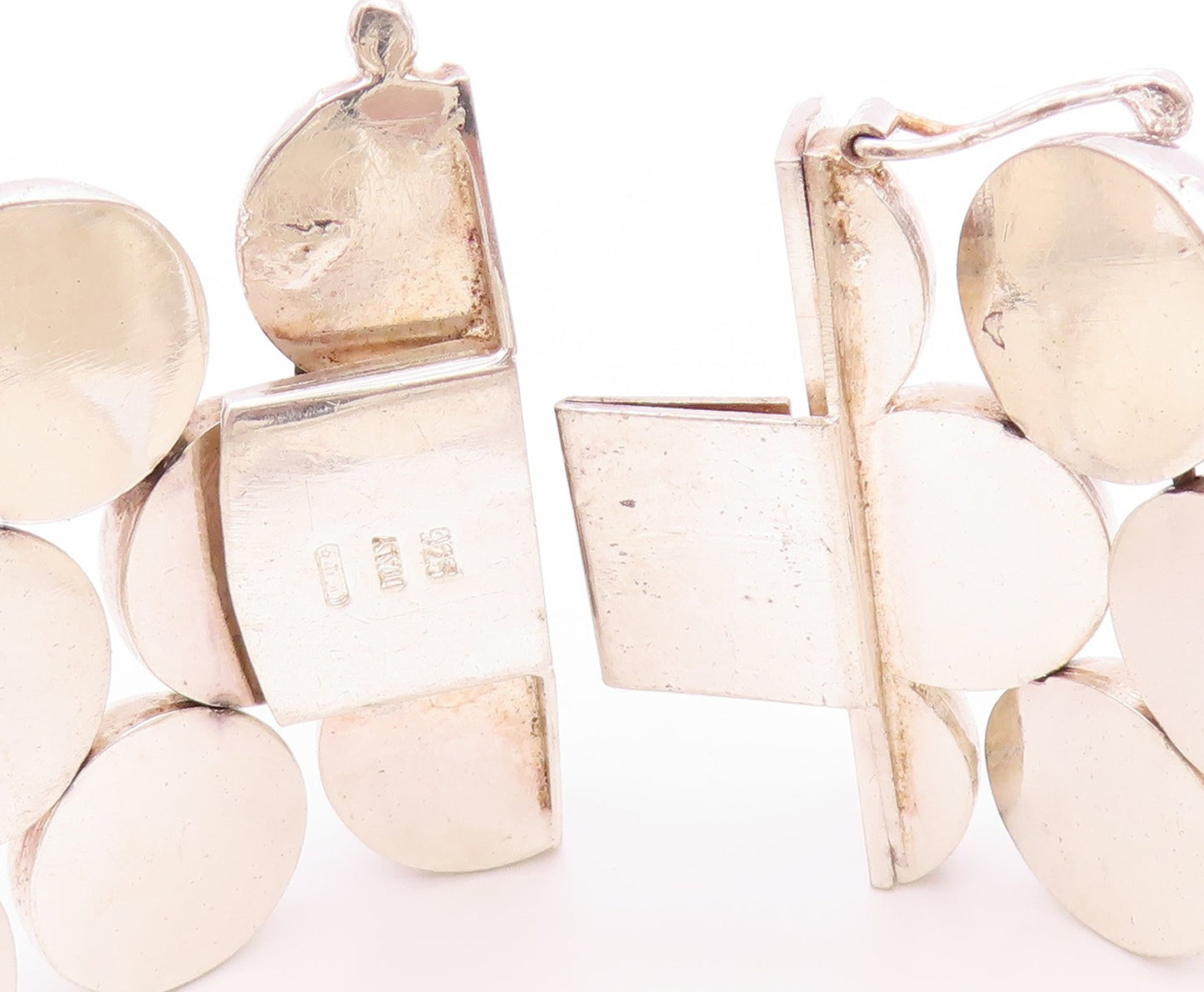 925 Sterling Silver Vintage Bracelet Modernist Broad Linked Domes  BT11220