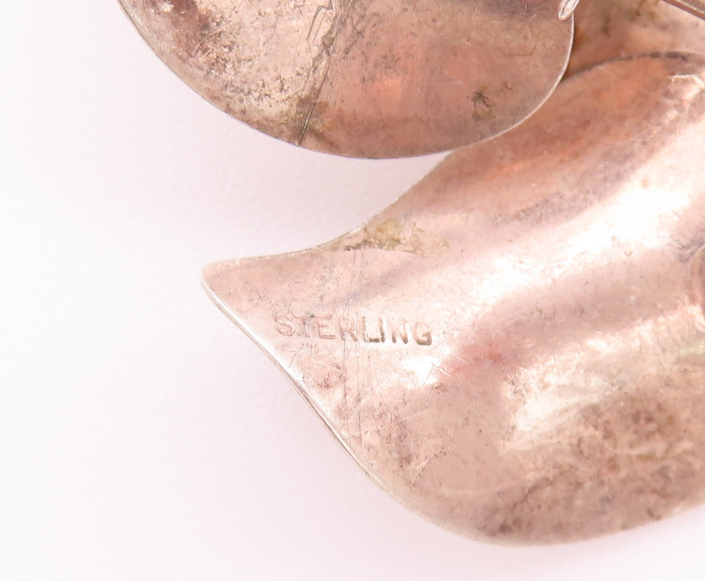 925 Sterling Silver Vintage Brooch Pin Swirly Cutout Solid Leaves  BP10764