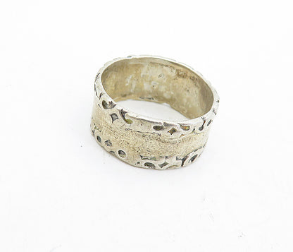 925 Sterling Silver  Vintage Antique Swirl Bordered Band Ring Sz 7.5  RG5452
