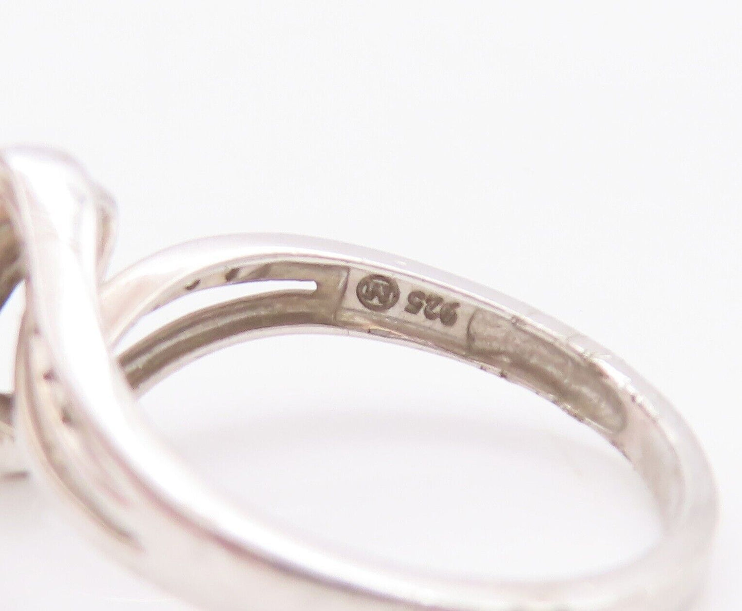 925 Sterling Silver Vintage Ring Designer Swirl Carved Diamonds  Sz 7.5  RG28573