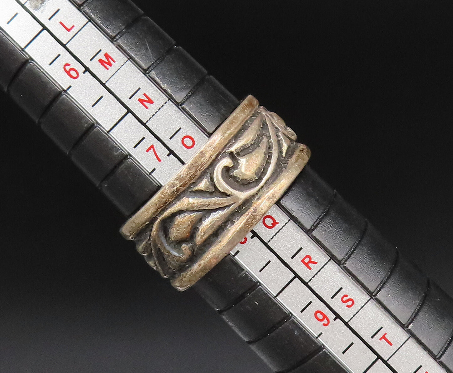 925 Sterling Silver  Vintage Carved Vine Swirl Band Ring Sz 7.5  RG25778