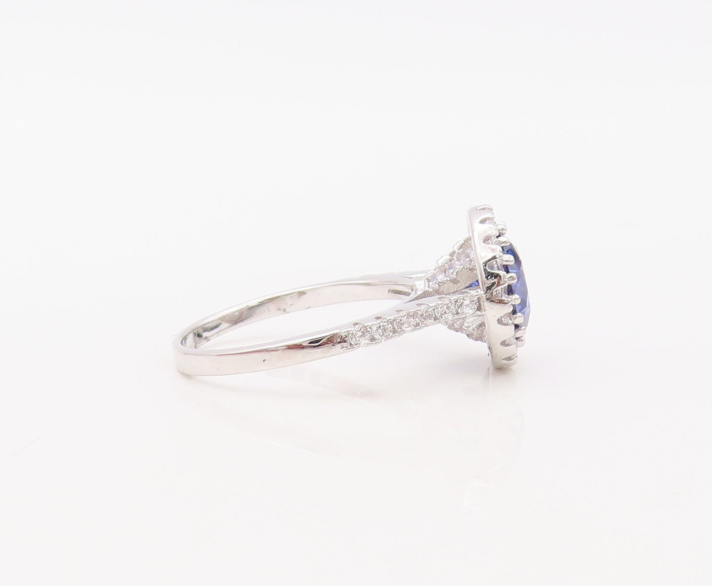 925 Sterling Silver Vintage Ring Round Cut Sapphire Halo CZ  Sz 6  RG30617