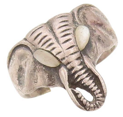 925 Sterling Silver Vintage Ring Carved Cat Eyed Elephant Face  Sz 5.5  RG28459