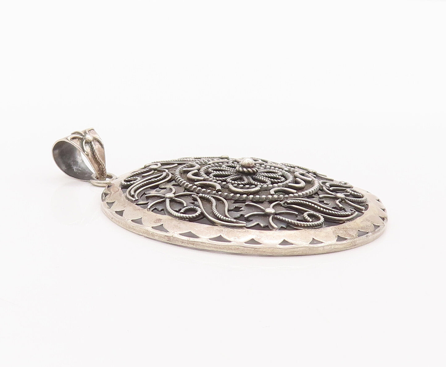 925 Sterling Silver Vintage Pendant Large Round Swirly Floral Carved  PT23034