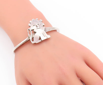 925 Sterling Silver Vintage Bracelet Minimalist Carved Sitting Baby Lion BT10343
