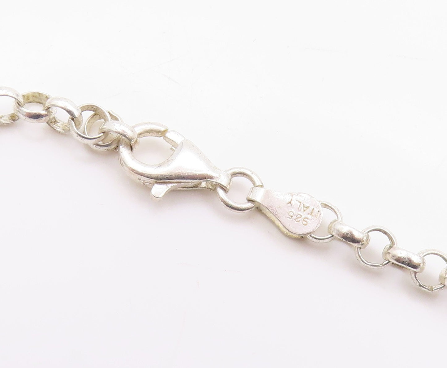 925 Sterling Silver Vintage Necklace Swirly Carved Oval Pendent  NE4577