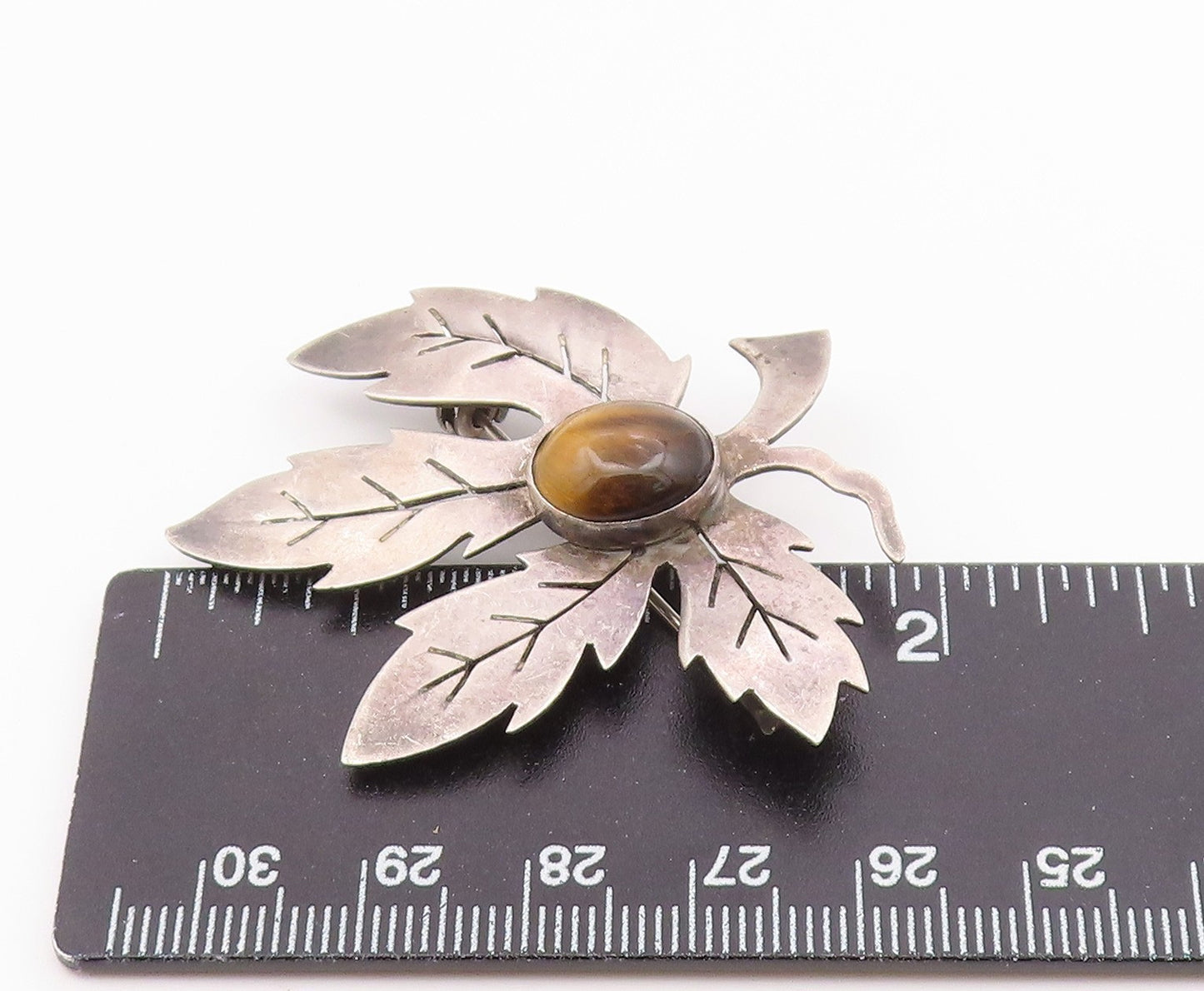 ISRAEL 925 Sterling Silver  Vintage Tiger's Eye Carved Leaf Brooch Pin  BP9402