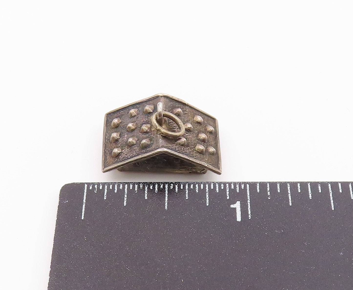 925 Sterling Silver  Vintage Dark Tone Cottage House Motif Pendant  PT18460