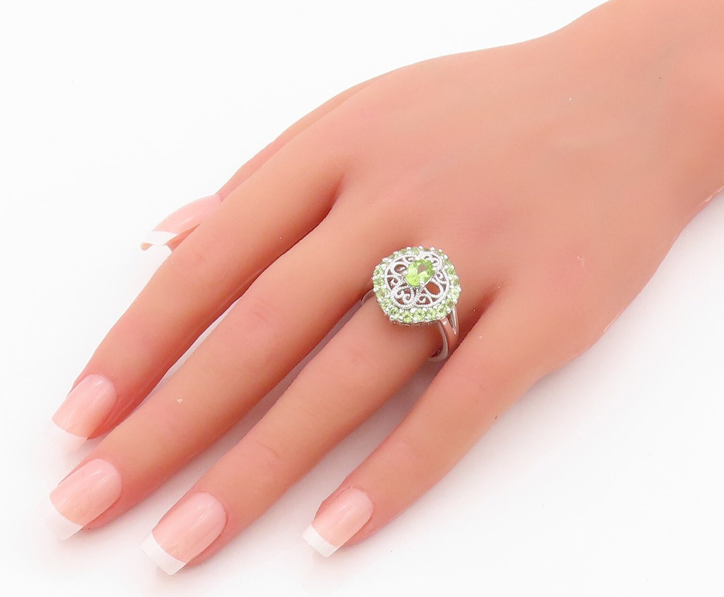 925 Sterling Silver Vintage Ring Round Peridot Floral Design Cut  SZ 8  RG32030