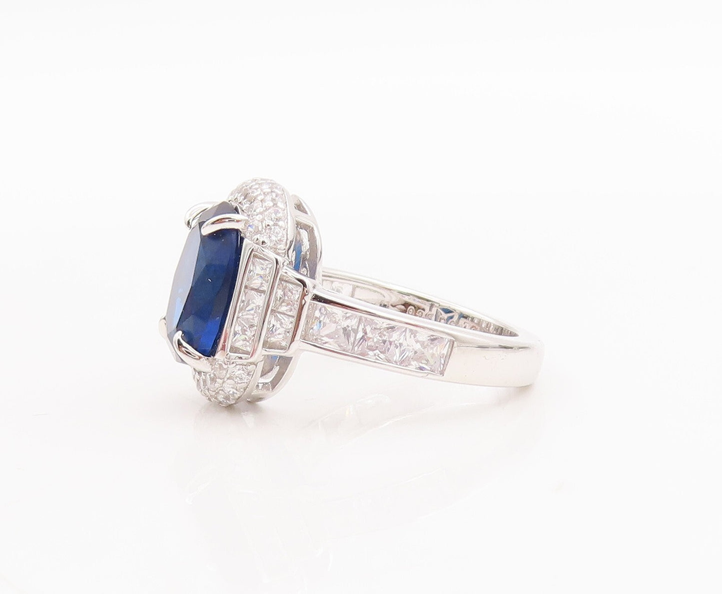 925 Sterling Silver Vintage Ring Designer Oval Sapphire Halo CZ  Sz 7  RG29028