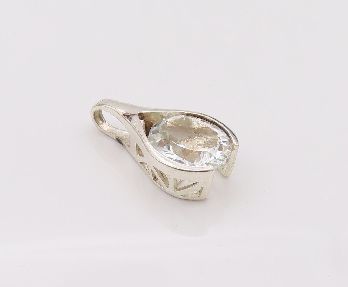 925 Sterling Silver  Vintage Minimalist Topaz Rain Drop Pendant  PT22105