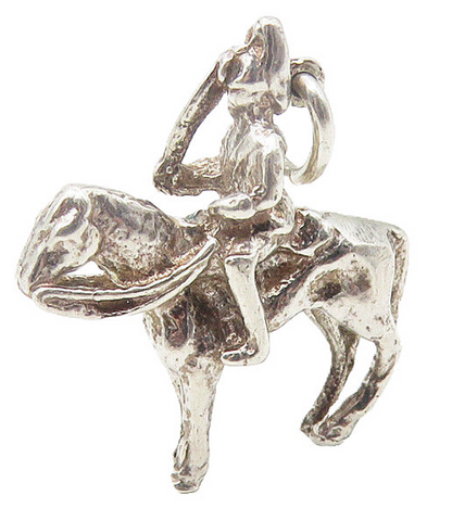 925 Sterling Silver  Vintage Shiny Petite Knight On Horse Drop Pendant  PT9367