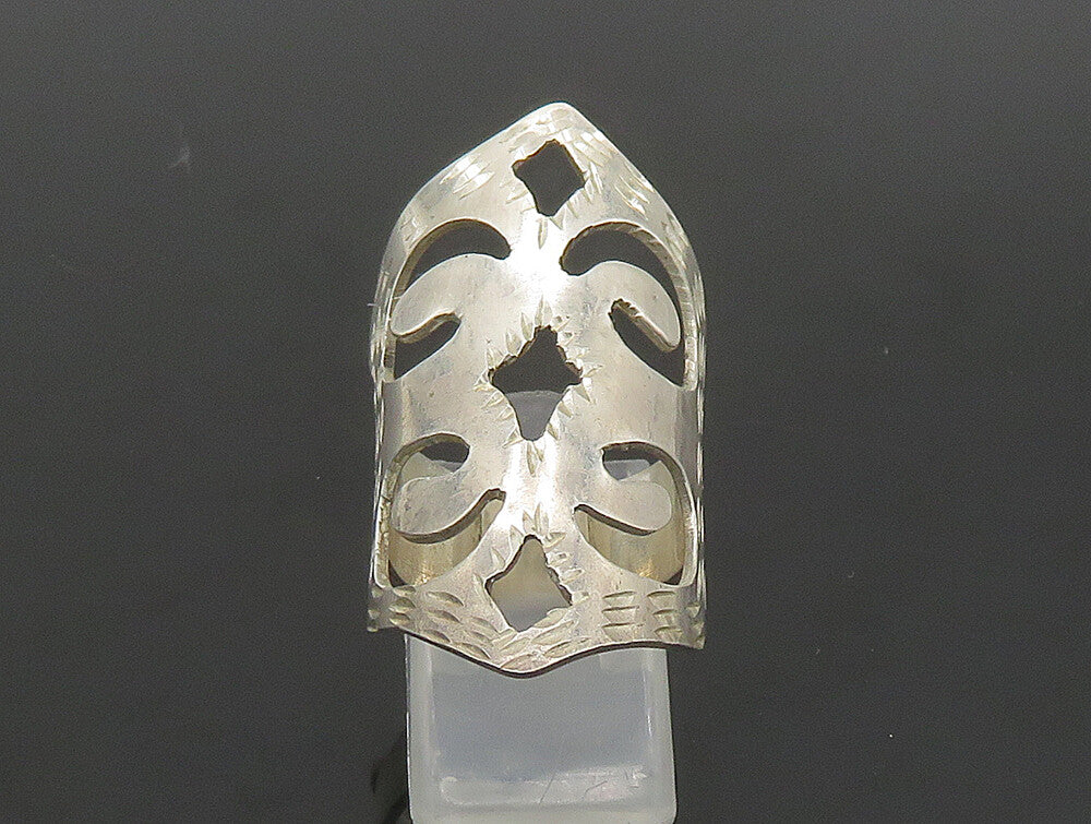 925 Sterling Silver  Vintage Shiny Diamond Cut Detail Band Ring Sz 8   RG23680