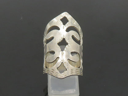 925 Sterling Silver  Vintage Shiny Diamond Cut Detail Band Ring Sz 8   RG23680
