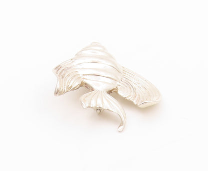 925 Sterling Silver Vintage Brooch Domed Carved Tropical Fish Design  BP11642