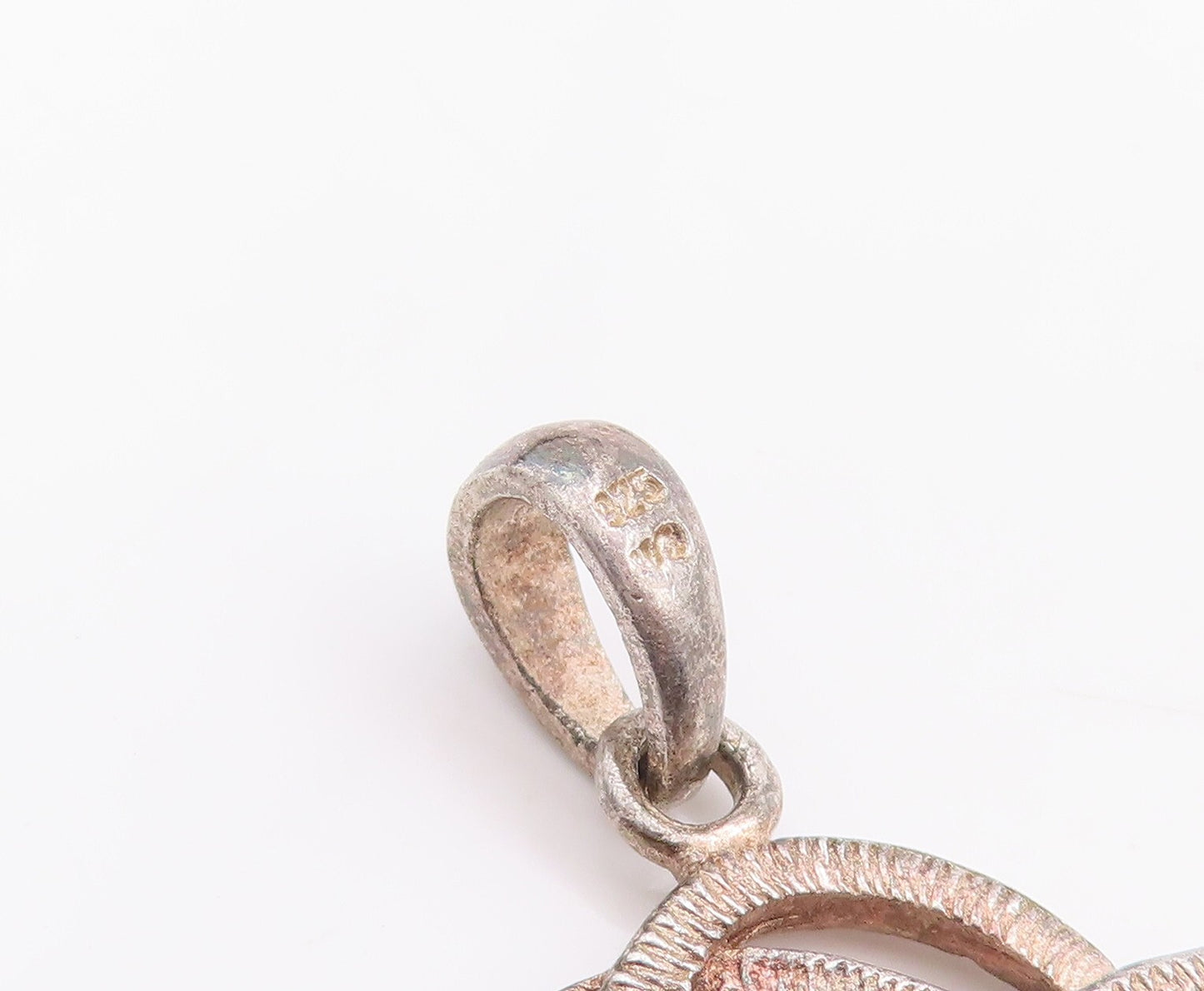 925 Sterling Silver Vintage Pendant Cutout Interlocked Hearts  PT23329