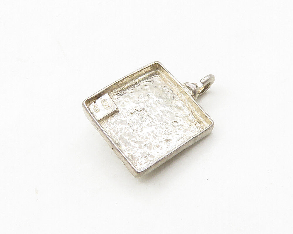 925 Sterling Silver  Vintage Chalcedony Swirl Detail Square Pendant  PT14370