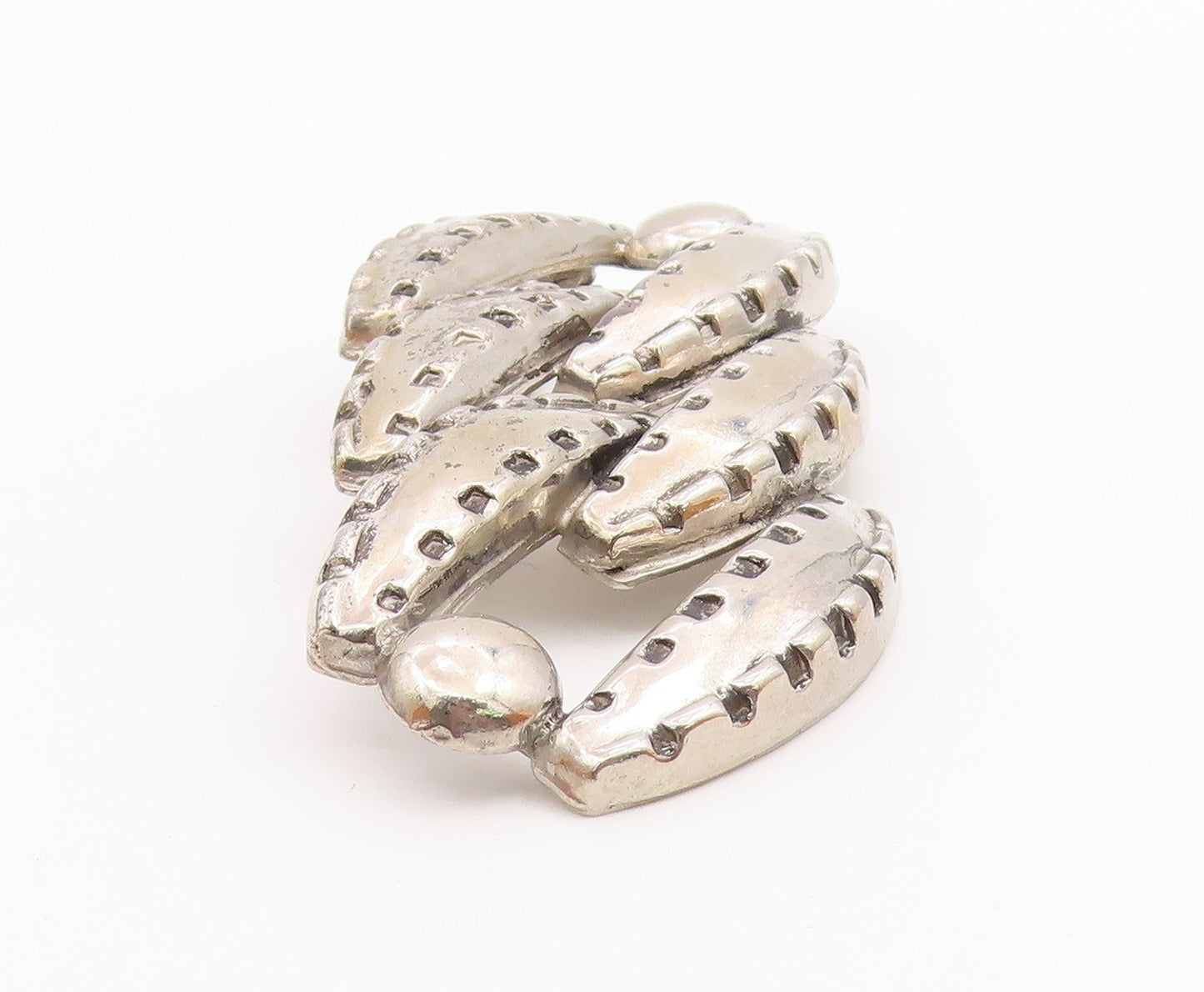 925 Sterling Silver  Vintage Shiny Chiseled Detail Brooch Pin  BP6337