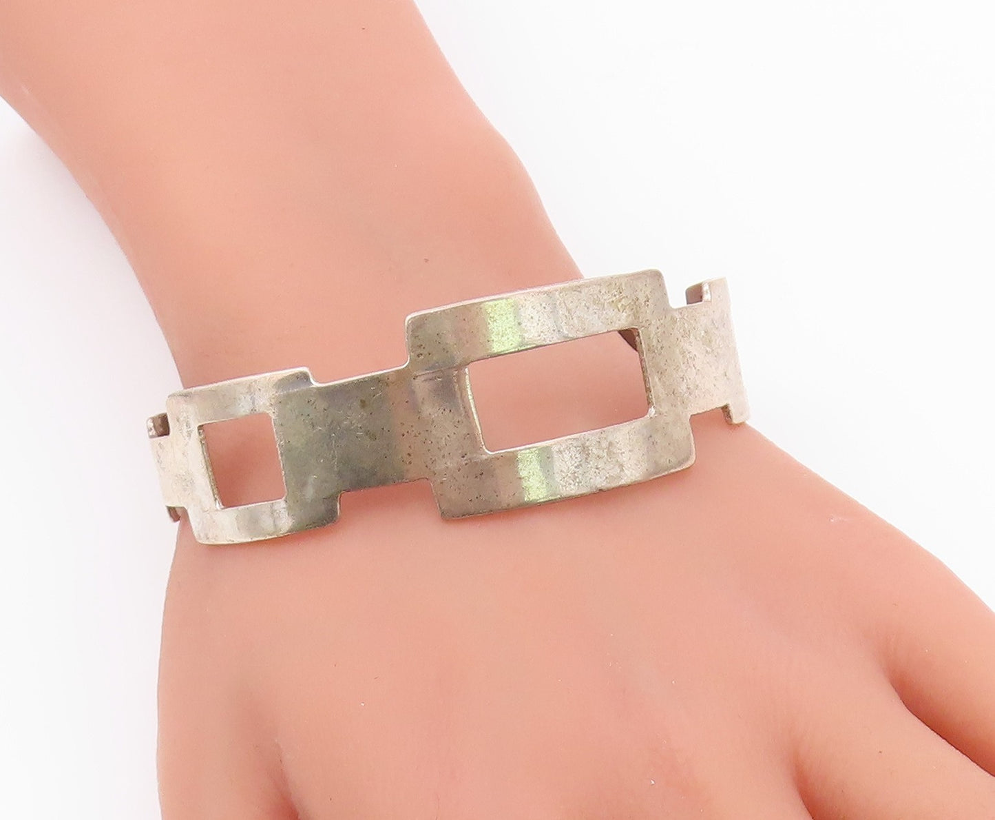 925 Sterling Silver  Vintage Graduated Open Rectangle Cuff Bracelet  BT9380