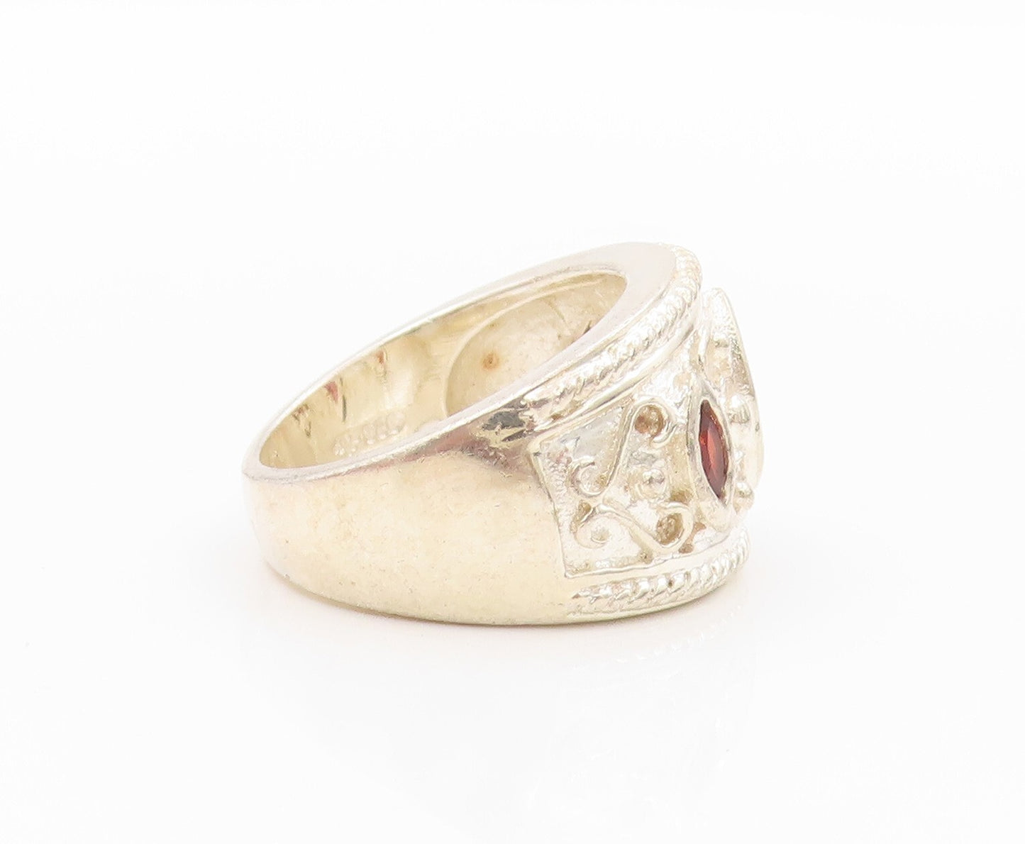 925 Sterling Silver Vintage Ring Swirly Carved Marquise Cut Garnet Sz 7  RG31834