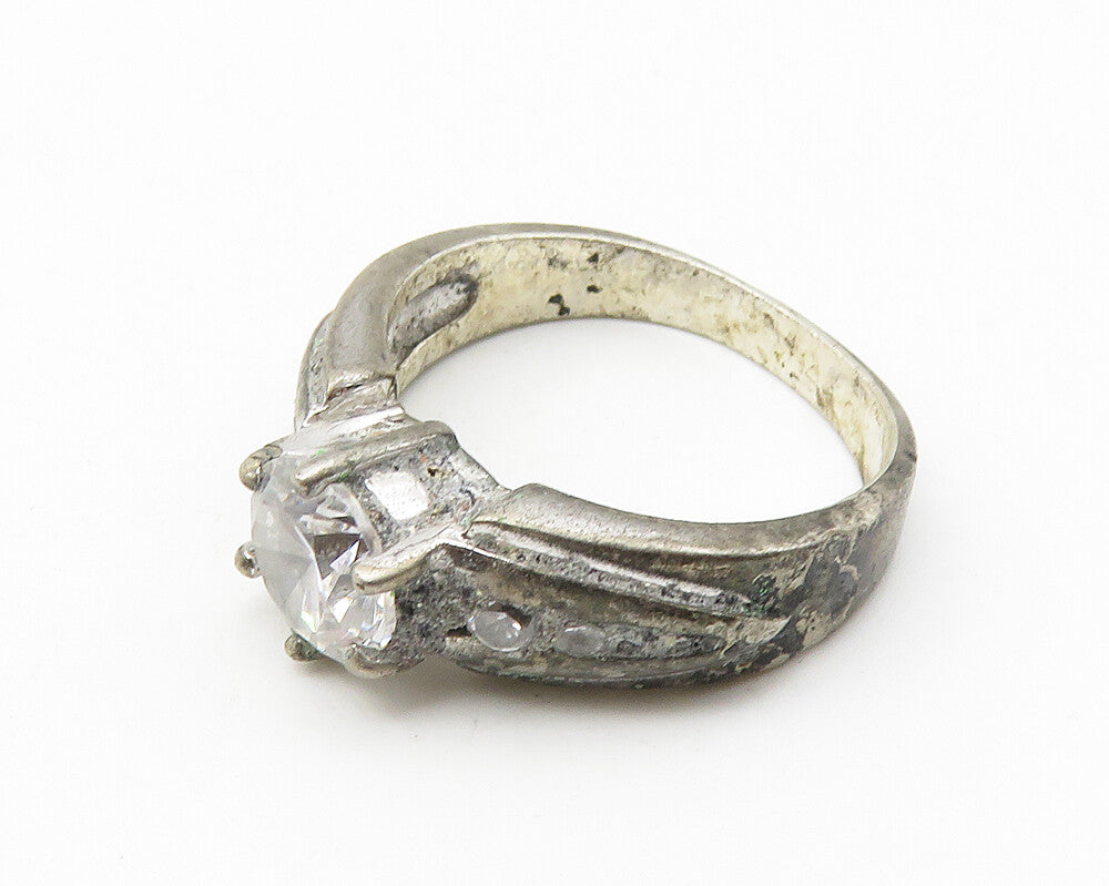 925 Sterling Silver  Vintage Cubic Zirconia Solitaire Accent Ring Sz 7 RG10347