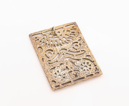 925 Sterling Silver  Vintage Shiny Cutout Design Square Pendant  PT16083
