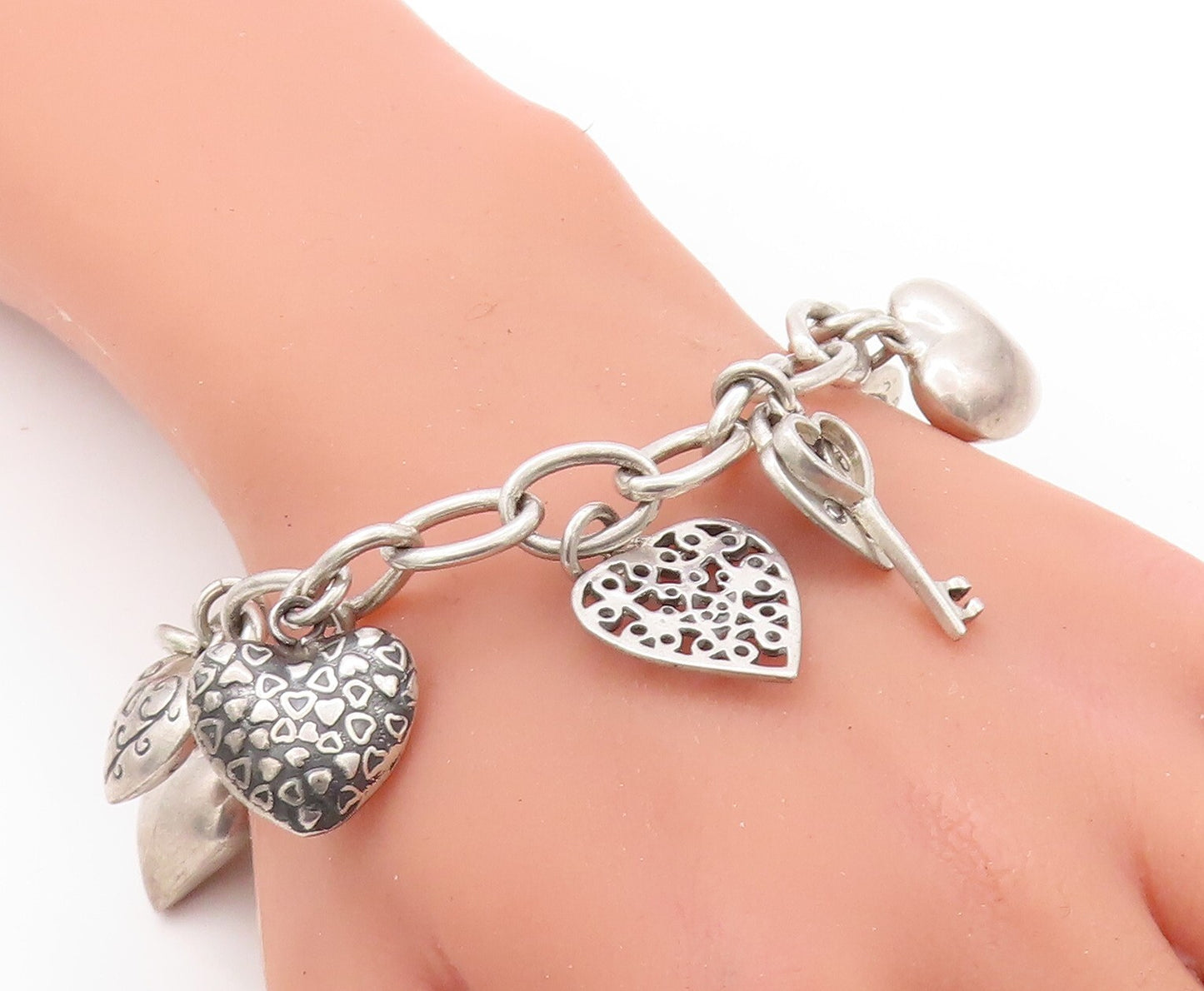 925 Sterling Silver Vintage Bracelet Minimalist Carved Dangling Hearts  BT10928