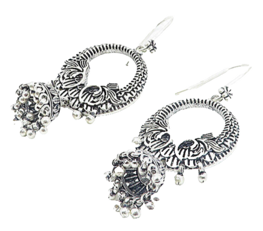 925 Sterling Silver  Vintage Shiny Ornate Detail Chandelier Earrings  EG3343