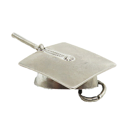 BEAU 925 Sterling Silver  Vintage Dark Tone Graduation Cap Pendant  PT6958