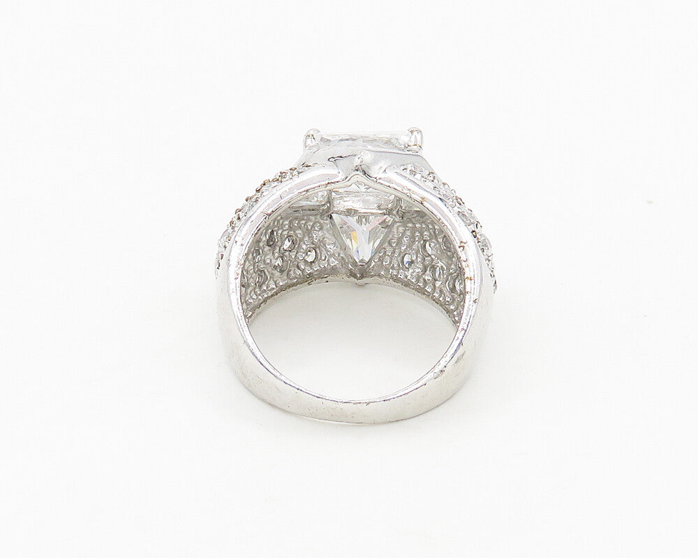 925 Sterling Silver  Sparkling Cubic Zirconia Cocktail Ring Sz 6.5  RG18019