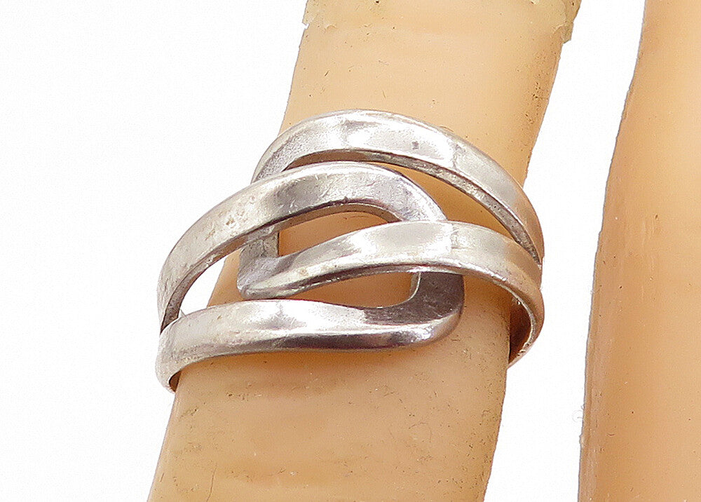 BEAU 925 Silver Vintage Interlocking Loop Bypass Style Band Ring Sz 5 RG6809
