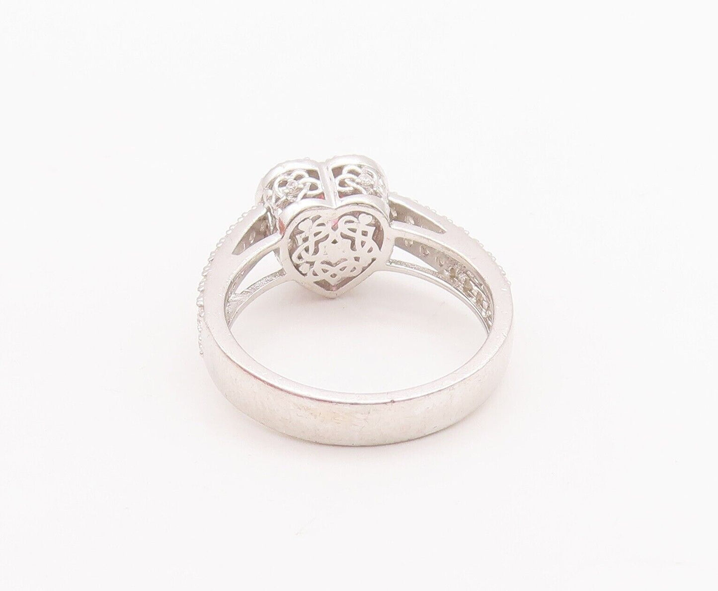 925 Sterling Silver Vintage Ring Pink & White Heart Carved CZ  Sz 7  RG28569