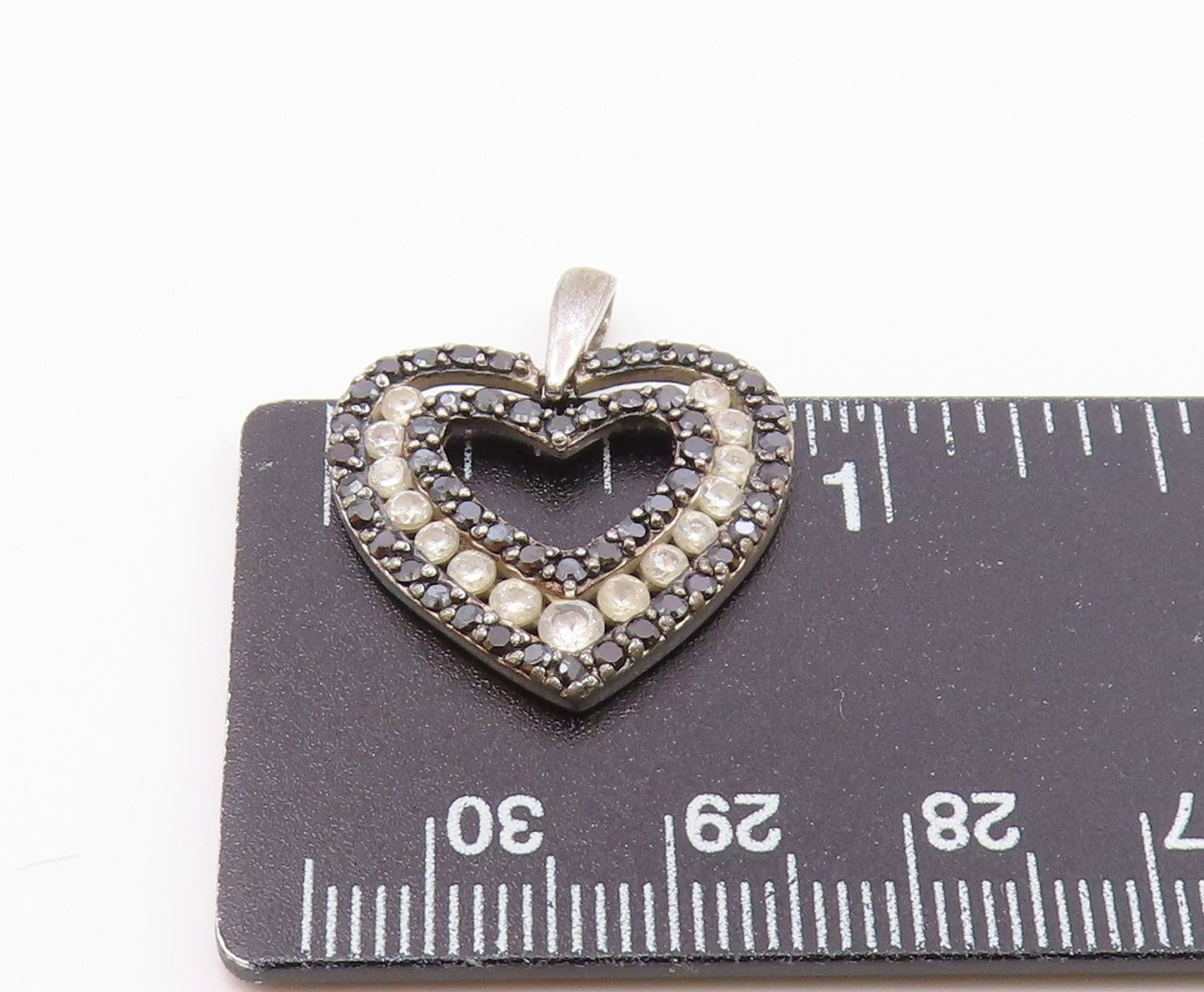 925 Sterling Silver  Vintage Topaz & Black Hematite Heart Pendant  PT16435