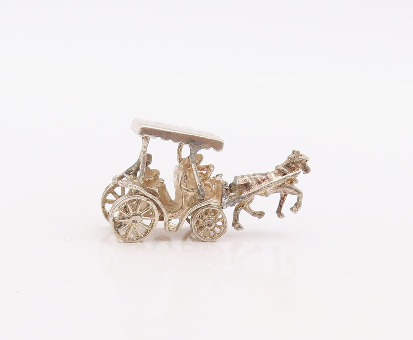 925 Sterling Silver Vintage Pendant Solid Cutout Royal Horae Cart  PT23565