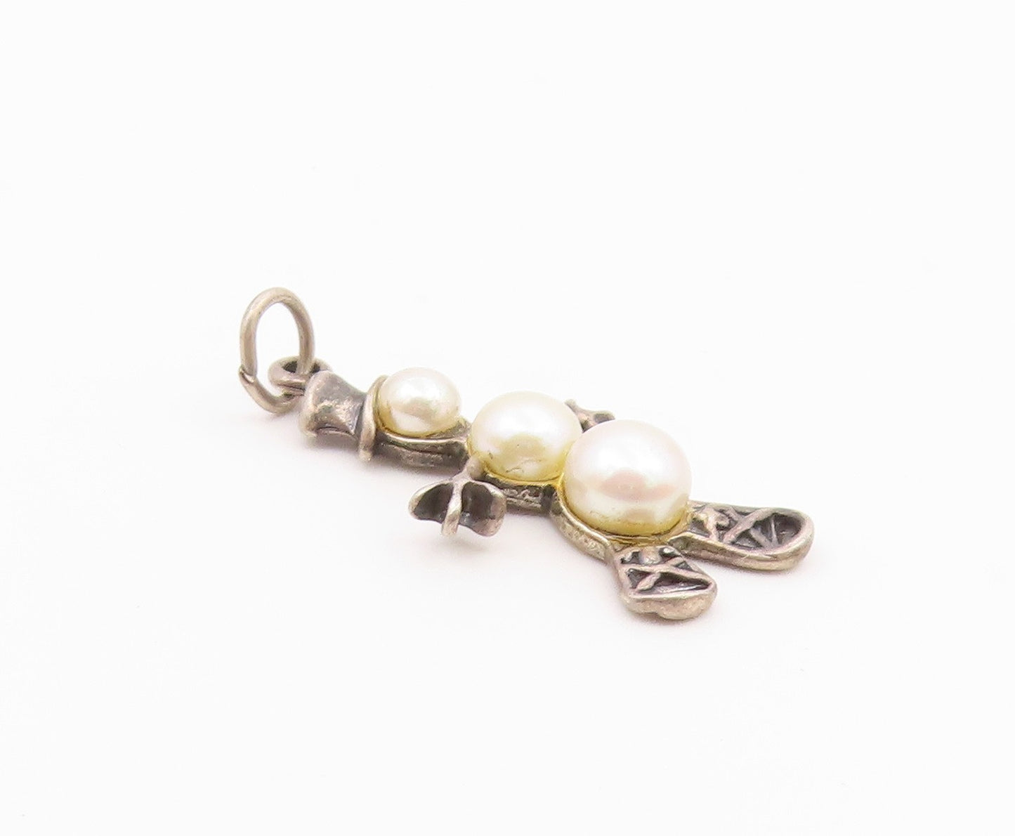 925 Sterling Silver  Vintage Cultured Pearls Carved Snowman Pendant  PT20304