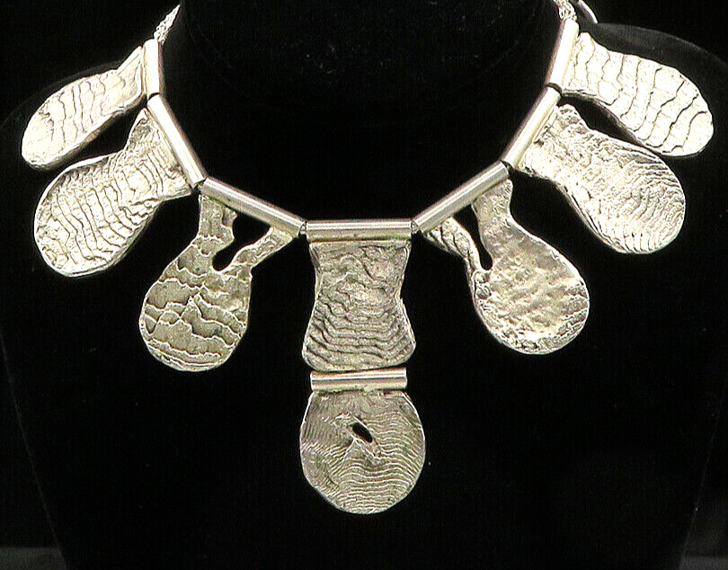 BWS Solid Silver Vintage Modernist Sculpted Large Heavy Chain Necklace NE3416