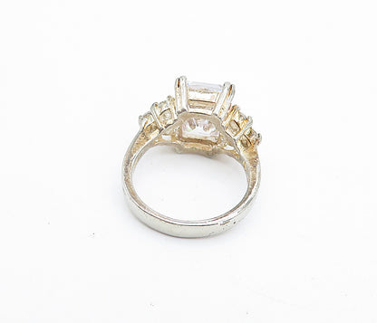 925 Sterling Silver  Vintage Cubic Zirconia Solitaire Accent Ring Sz 7  RG5193