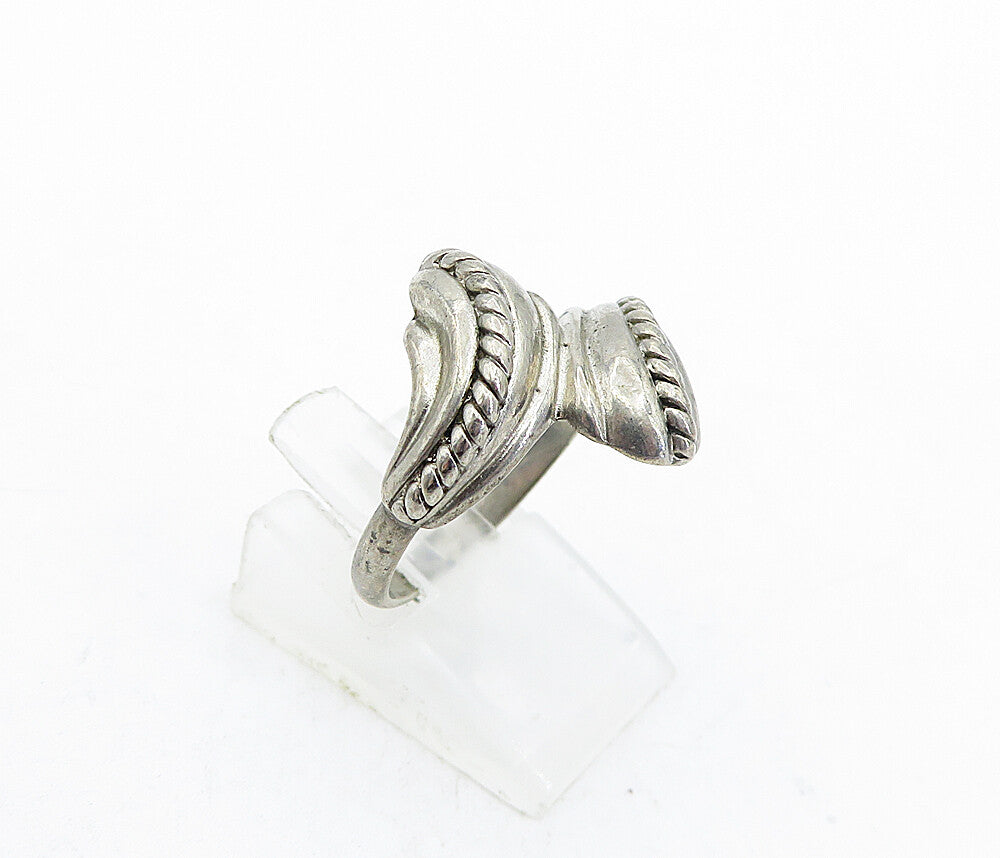 925 Sterling Silver  Vintage Fluted Twist Bypass Band Ring Sz 8.5  RG4702