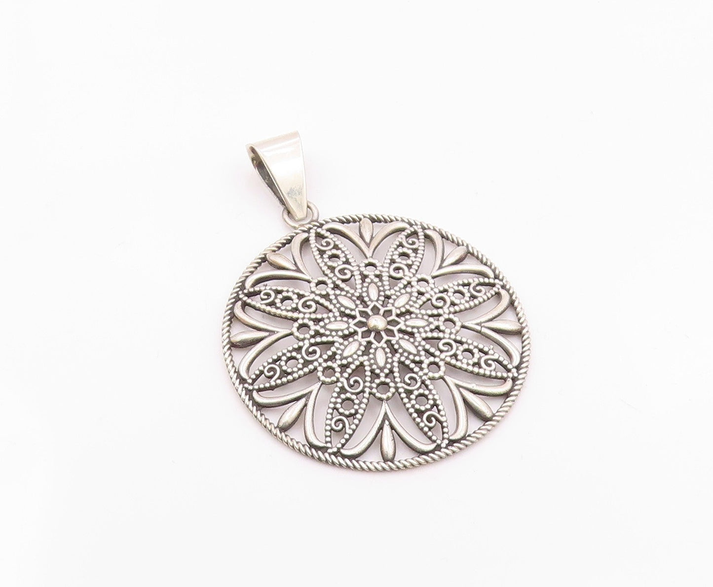 925 Sterling Silver  Vintage Shiny Open Floral Twist Round Pendant  PT10615