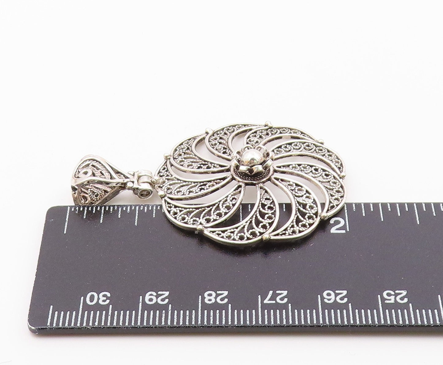 925 Sterling Silver  Vintage Shiny Swirl Floral Motif Round Pendant  PT16577