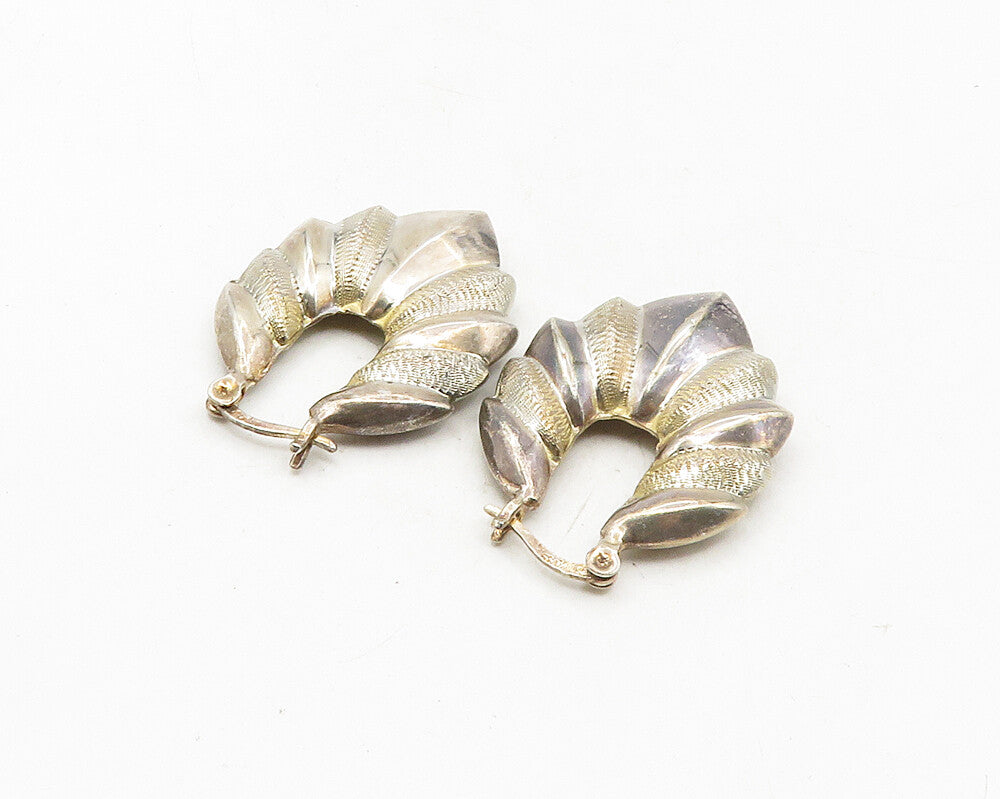 925 Sterling Silver  Vintage Shiny Hollow Scalloped Hoop Earrings  EG5165